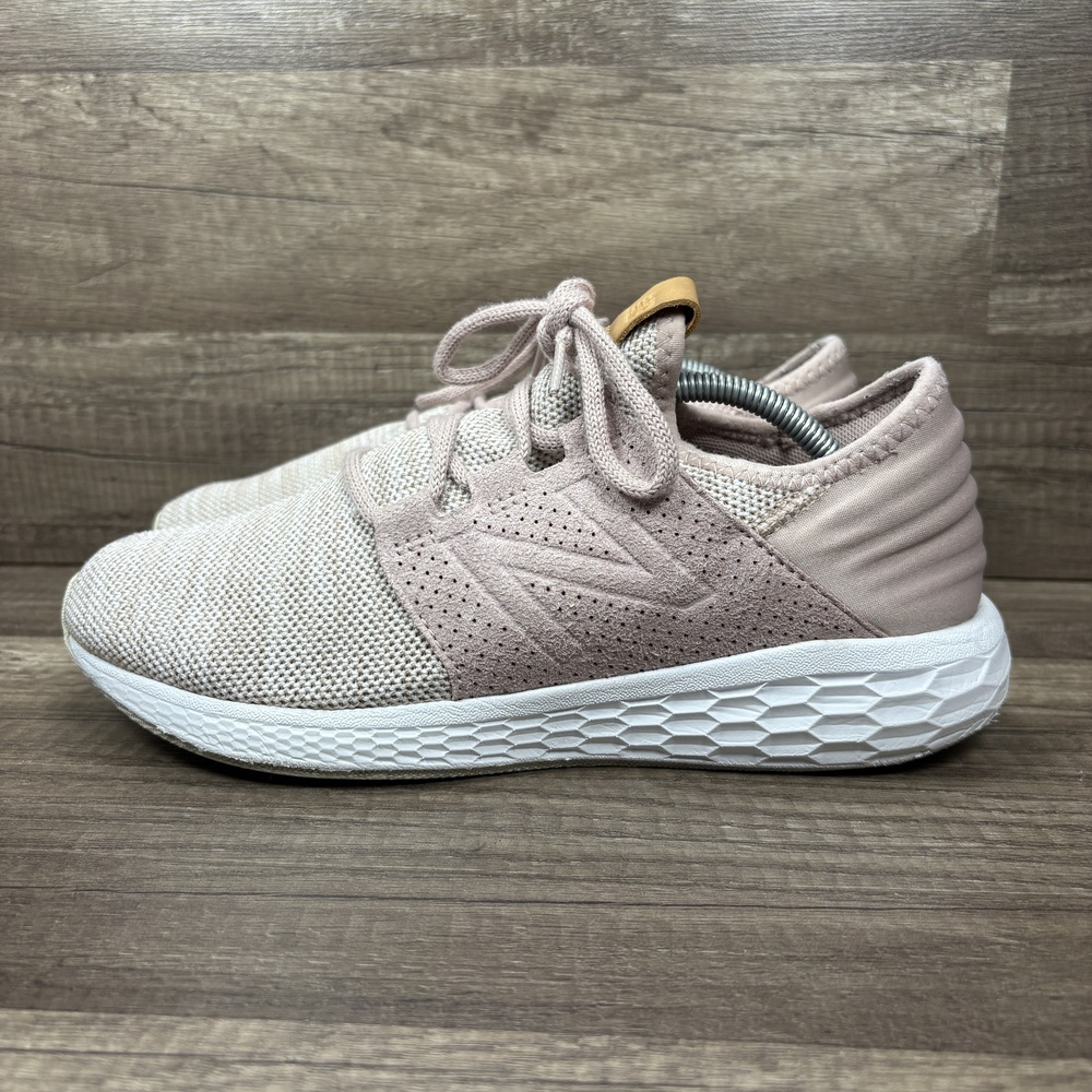 New Balance Fresh Foam Cruz v2 Pink Womens US Size 9 EUR 40.5 WCRUZKC2 Sneakers - Picture 3 of 9